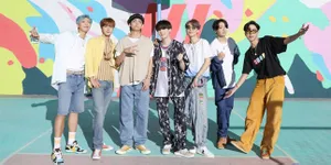 5 Music Video BTS Paling Colorful, Manjain Banget saat Ditonton Lewat Smartphone