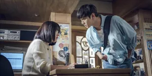 7 Drama Korea yang Menggunakan Surat atau Pesan Lama untuk Mengungkap Masa Lalu, Penuh Misteri dan Emosi