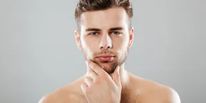 Nggak Boleh Dilewatkan, Ini 7 Perawatan Wajah Pria Sehari-Hari