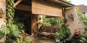 8 Cara Membuat Teras Rumah Lebih Sejuk Tanpa Renovasi, Bikin Makin Betah Nongkrong