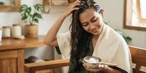9 Manfaat Minyak Kelapa untuk Perawatan Rumah yang Jarang Diketahui