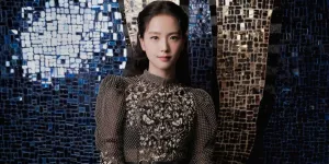 9 Potret Jisoo BLACKPINK Hadiri Show Dior di Paris Fashion Week 2024, Cantiknya Maksimal