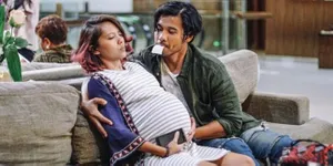 Kisah Romantis Pasangan Milenial Merebut Restu