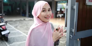 Abdul Rozak dan Umi Kalsum Pergi Haji, Ayu Ting Ting Akui Kerepotan Idul Adha Tanpa Orangtua