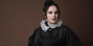 Ada Brandon Salim sampai Mikha Tambayong, Intip 7 Potret Artis yang Meriahkan Ultah ke-29 Chelsea Islan - Konsepnya Serba Hitam