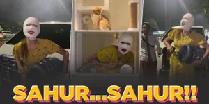 Aksi Kocak Lucinta Luna Bangunkan Sahur, Suaranya Macho Banget!