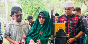 Akui Tak Bisa Rawat Cucu, Ibu Ustaz Jefri Al Buchori Doakan Pipik Diberikan Kesehatan