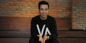 Alika Pakai Hijab, Diam-Diam Vidi Kagumi Kecantikannya