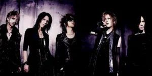 Aoi Resmi Dikeluarkan dari The GazettE Karena Konflik Internal