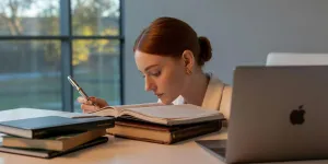 Apa Arti Plagiat: Pengertian, Jenis, dan Cara Menghindarinya