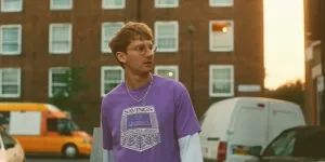 Arti dan Makna Lagu Heat Waves - Glass Animals, Kisah Kehilangan Penuh Refleksi