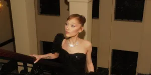 Arti dan Makna Lagu Moonlight Ariana Grande, Kekaguman Terhadap Pasangan