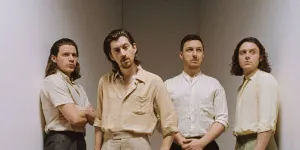 Arti dan Makna Lagu R U Mine - Arctic Monkeys, Pesan Getir Tentang Ketidakpastian Hubungan Asmara