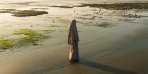 Arti Mimpi Air Laut Surut Menurut Islam: Makna dan Tafsir Lengkap