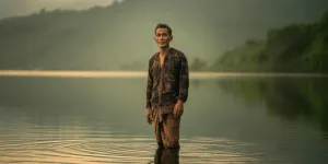 Arti Mimpi di Atas Air Menurut Psikologi, Spiritual, dan Primbon Jawa Lengkap