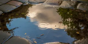 Arti Mimpi Genangan Air Menurut Psikologi dan Spiritual Lengkap dengan Tafsirnya