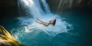 Arti Mimpi Jatuh dari Air Terjun dan Tafsir Lengkap Menurut Psikologi serta Spiritual