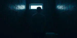 Arti Mimpi Mandi di Tempat Gelap: Makna dan Interpretasi Lengkap