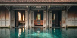 Arti Mimpi Rumah Tergenang Air Jernih: Tafsir Psikologis, Spiritual, dan Primbon Jawa