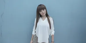 ATM Dibekukan, Dinar Candy Kasbon di Warung