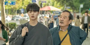 Ayah Song Kang Ternyata Mantan Atlet Senam, Tubuhnya Fleksibel Karena Keturunan?