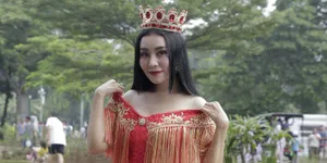 Baby Sexyola Digerebek dan Dihentikan Satpol PP Saat Manggung