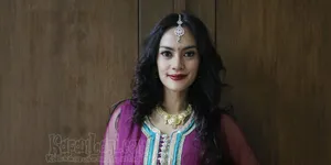 'BALADA ANAK NEGERI', Masayu Anastasia Belajar Bahasa Padang