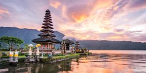 Bali Mulai Buka Wisatanya Lho, Yuk Buruan Pesan Tiket Bus ke Sana!
