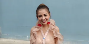 Bella Shofie Bandingkan Penghasilan Sebagai Desainer dan Artis