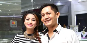 Berapa Banyak Anak Yang Diinginkan Fitri Carlina - Hendra?