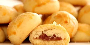 Berlebihan Makan Kue Kering Saat Lebaran? Ini Dia Risiko yang Perlu Anda Waspadai!