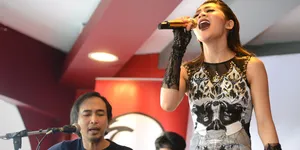 Berpaling ke Wanita Lain, IDP Cemburui Piyu?