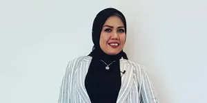 Bertengkar Hebat dengan Putri Kandungnya, Elly Sugigi Putuskan Adopsi Anak Keturunan Bule