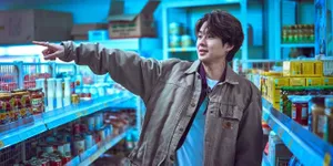 Bintangi film 'TIME TO HUNT', Ternyata Ini Scene Favorit Choi Woo Shik