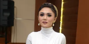 Blak-Blakan Soal Kehidupan Seks dan Trauma ke Deddy Corbuzier, Yuni Shara Ingin Pengalamannya Jadi Pelajaran
