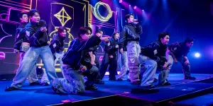 BUS Sapa Penggemar Indonesia Lewat Fancon Perdana 'The First Light in Jakarta'