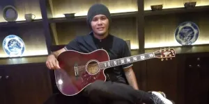Calvin Dores Nekat Jual Mata Demi Jajan Anak
