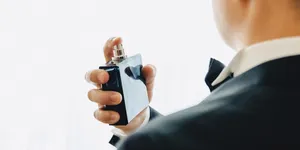 Tips Memilih Parfum untuk Hari Pernikahan agar Aroma Bertahan Sepanjang Acara