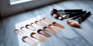 Cara Memilih Warna Concealer yang Tepat untuk Hasil Makeup Sempurna