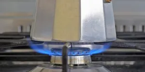 Cara Mengembalikan Warna Api Kompor Gas ke Biru dengan Mudah