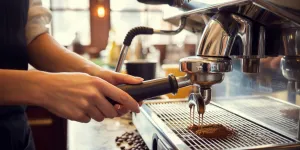 Cara Menggunakan Mesin Kopi Espresso yang Benar untuk Pemula