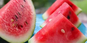 Cara Menyimpan Buah Tetap Segar Berjam-jam Tanpa Es Batu