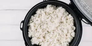 Cara Menyimpan Nasi di Rice Cooker Supaya Selalu Segar dan Tidak Basi Tanpa Bahan Tambahan