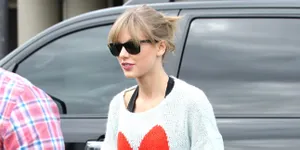 Cara Seru Taylor Swift Menjaga Kesehatan