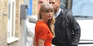 Caramel Waves Texture, Gaya Rambut Pesta Ala Taylor Swift