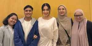 Cerita Pandangan Mata Pertemuan Mengharukan Denada dan Ressa, Sebelum Lebaran Tiba