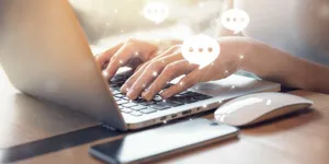 Chat Dari Masa ke Masa: Dulu Sebatas Nyepik, Sekarang Bisa Kirim Duit