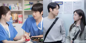 Chemistry Go Yoon Jung dan Jung Joon Won di Drama Korea RESIDENT PLAYBOOK, Tetap Kuat Meski Dihujat