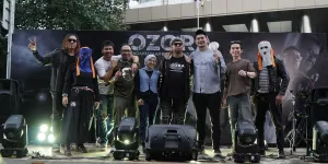 Chicco Jerikho Hingga Anggy Umbara Gelar Aksi Musikal di Depan Gedung KPK, Ada Apa?