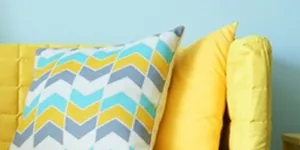 Ciptakan Nuansa Colorful di Ruang Tamu Lewat Pilihan Sofa Kekinian